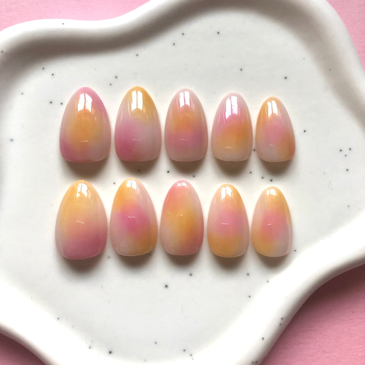 Ready2Wear - Pink & Orange aura